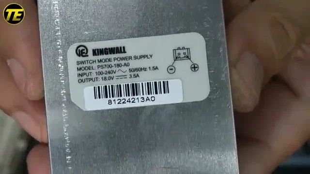 Этикетка блока питания KINGWALL: модель PS700-180-A0, INPUT 100-240V 50/60Hz 1.5A, OUTPUT 18.0V 3.5A