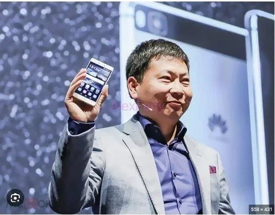 HUAWEI P8 GRA-UL00 с презентации, как раз тот самый древний