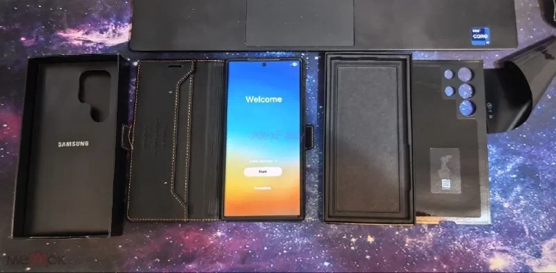 Samsung Galaxy S23 Ultra в разобранной коробке с чехлом и аксессуарами, листинг на Мешке