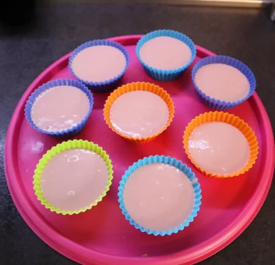 Восемь готовых порций, всего из замеса получается 14 порций таких.