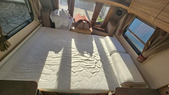 Вот так уже лучше - хороший матрас - топпер, высота 10 см