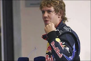 Какой всё-таки славный чемпионат получился в этом году!!! И Феттель чемпион, настоящий - через все преграды. Молодец!