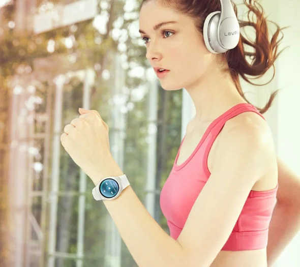 А как выглядит средний физкультурник на пробежке?  Да вот так!