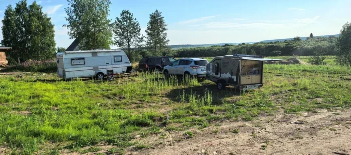 то никого, то вон сколько понаехали, кроме нас :)